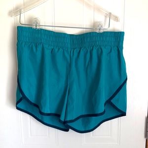 ACTIVE SHORTS